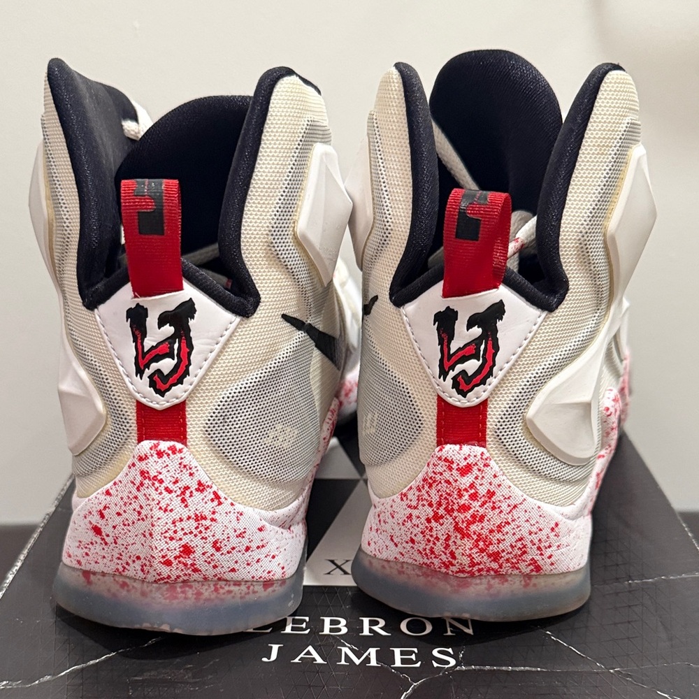 Nike LeBron XIII White and Red Sneakers - Picture 5 of 9